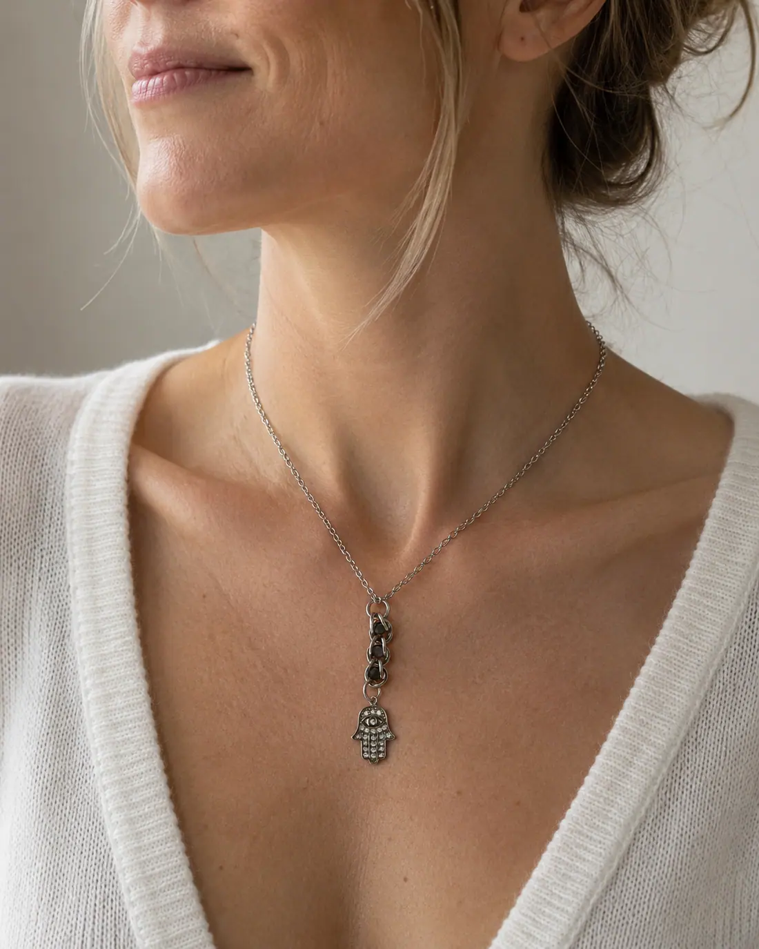 Collier NE0009 porté
