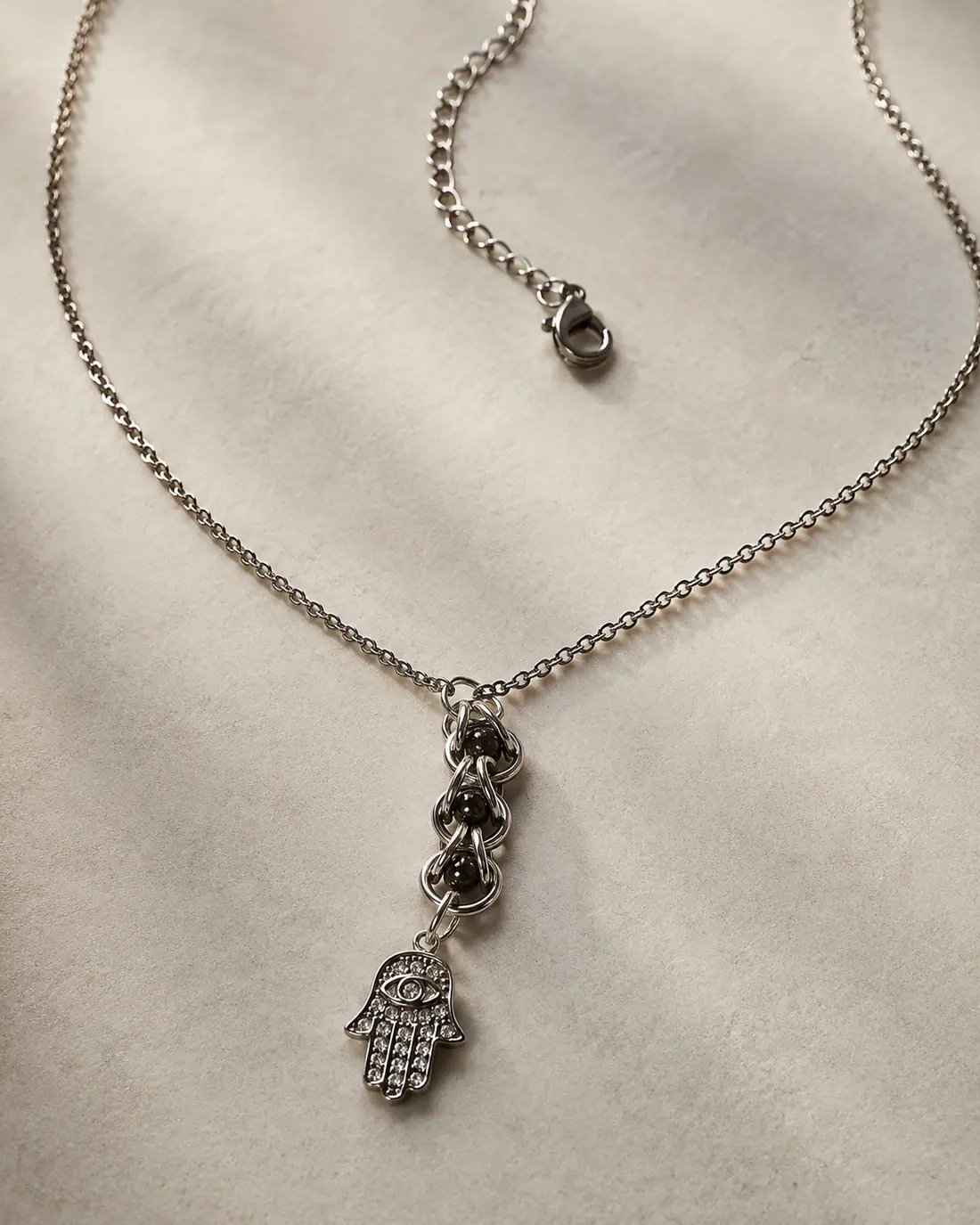 Collier NE0009
