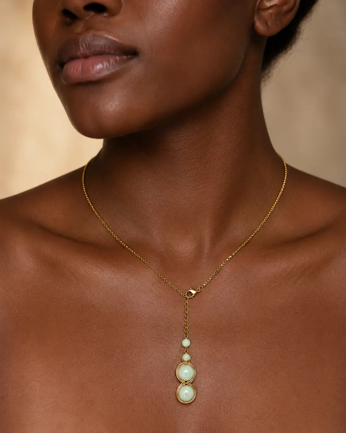 Collier NE0016 porté