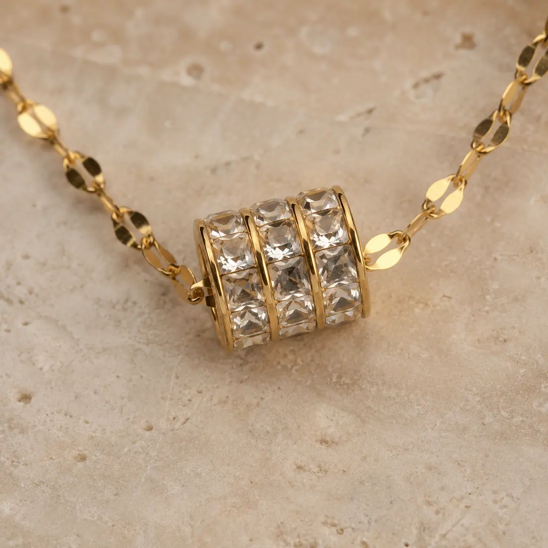 Collier NE0037